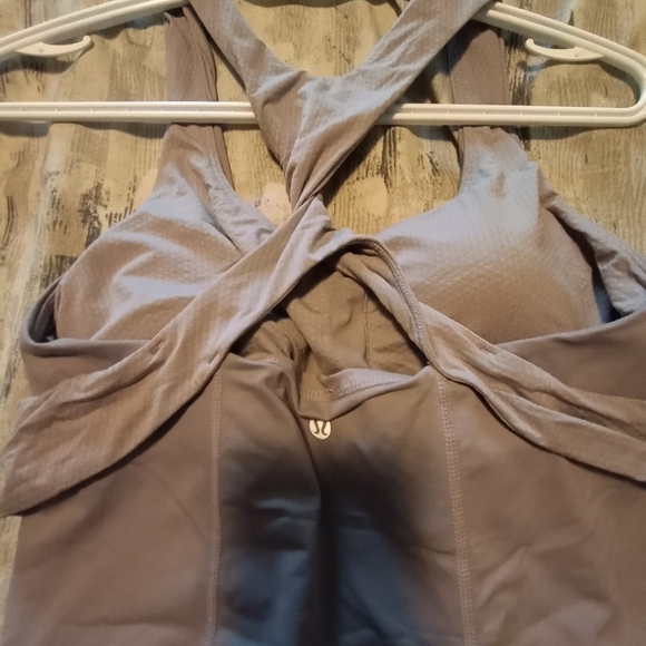 Lululemon tank top - Picture 3 of 4